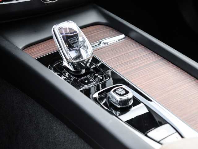 Volvo  Ultra Dark AWD B5 Benzin EU6e HUD AD digitales Cockpit Memory Sitze Soundsystem