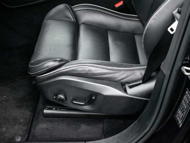 Volvo  Plus Bright Recharge Plug-In Hybrid AWD T8 Twin Engine EU6d 7-Sitzer StandHZG di