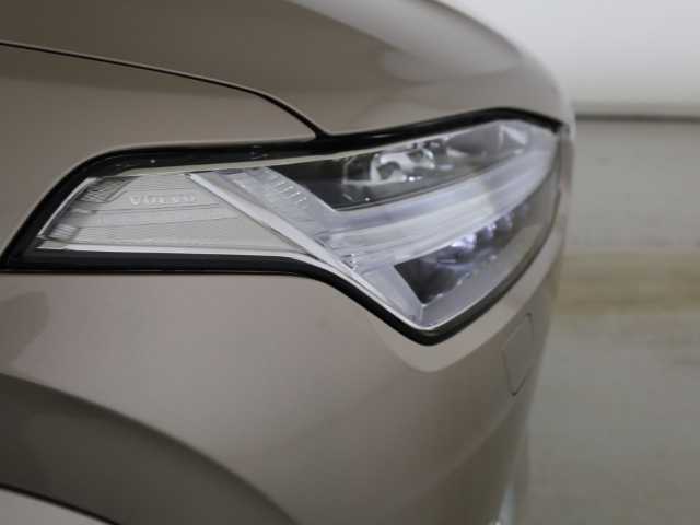 Volvo  Plus Bright Recharge Plug-In Hybrid AWD T8 Twin Engine EU6d 7-Sitzer StandHZG di