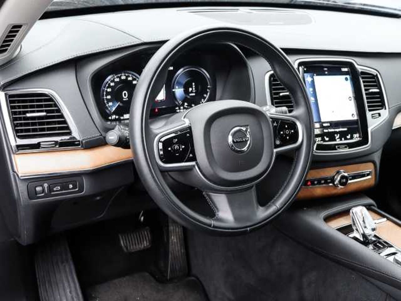 Volvo  Plus Bright Recharge AWD T8 Twin Engine EU6d 7-Sitzer Allrad digitales Cockpit M