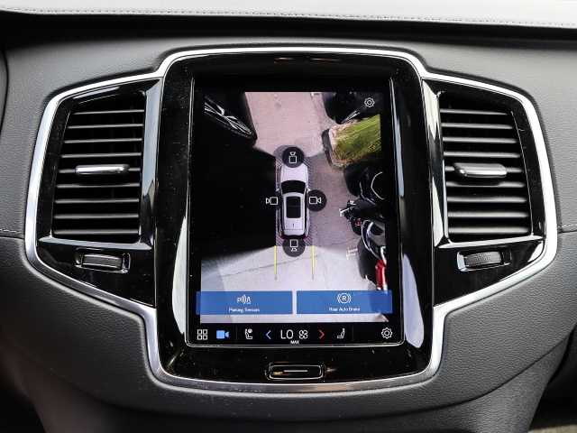Volvo  Plus Bright AWD B5 Diesel EU6d 7-Sitzer Allrad StandHZG AHK digitales Cockpit Me
