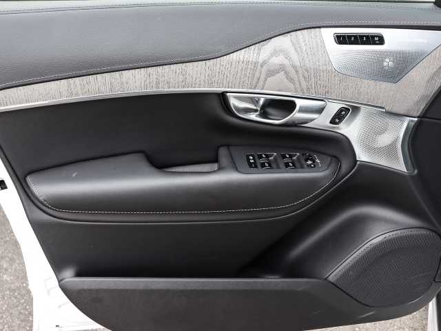 Volvo  Ultimate Bright AWD B5 Diesel EU6d 7-Sitzer Allrad HUD AD StandHZG digitales Coc