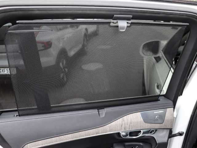 Volvo  Ultimate Bright AWD B5 Diesel EU6d 7-Sitzer Allrad HUD AD StandHZG digitales Coc