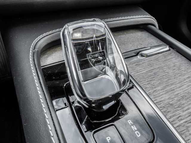 Volvo  Ultimate Bright AWD B5 Diesel EU6d 7-Sitzer Allrad HUD AD StandHZG digitales Coc
