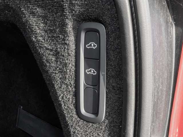 Volvo  Ultimate Bright AWD B5 Diesel EU6d 7-Sitzer Allrad HUD AD StandHZG digitales Coc