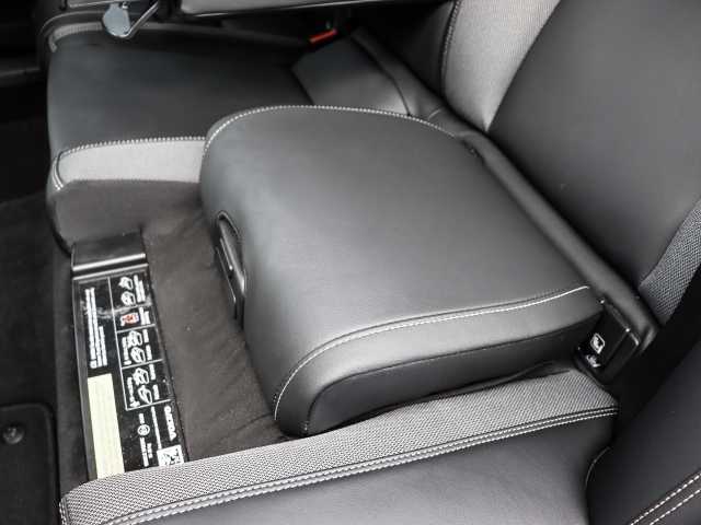 Volvo  Plus Dark 2WD B4 Benzin EU6d StandHZG Leder digitales Cockpit Memory Sitze Sound