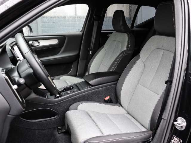 Volvo  Core 2WD B3 EU6d Navi digitales Cockpit Soundsystem LED Scheinwerferreg. El. Hec