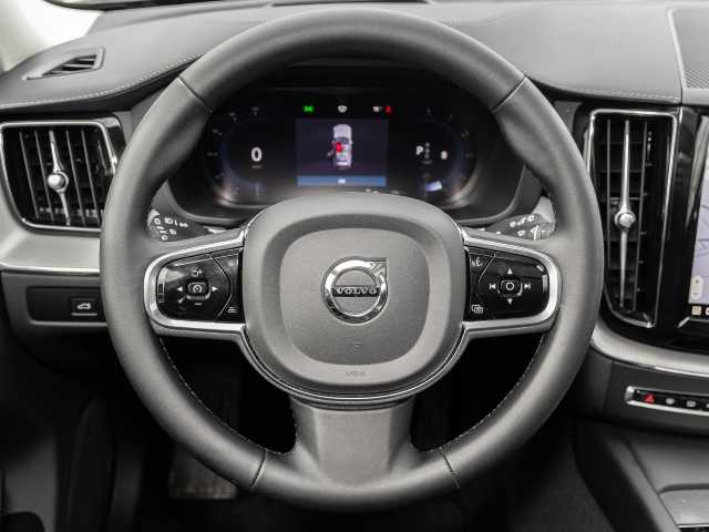 Volvo  Ultimate Dark 2WD B4 Diesel EU6d HUD AD digitales Cockpit Memory Sitze Soundsyst