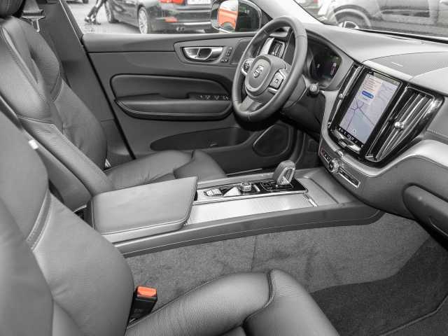 Volvo  Ultimate Dark 2WD B4 Diesel EU6d HUD AD digitales Cockpit Memory Sitze Soundsyst