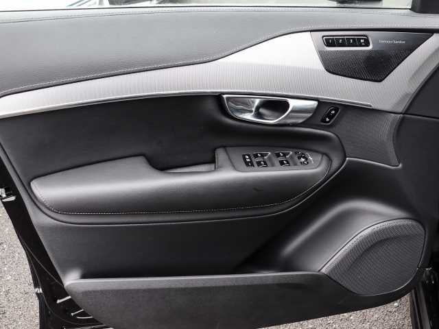 Volvo  Plus Bright AWD B5 Diesel EU6d 7-Sitzer Allrad AD StandHZG digitales Cockpit