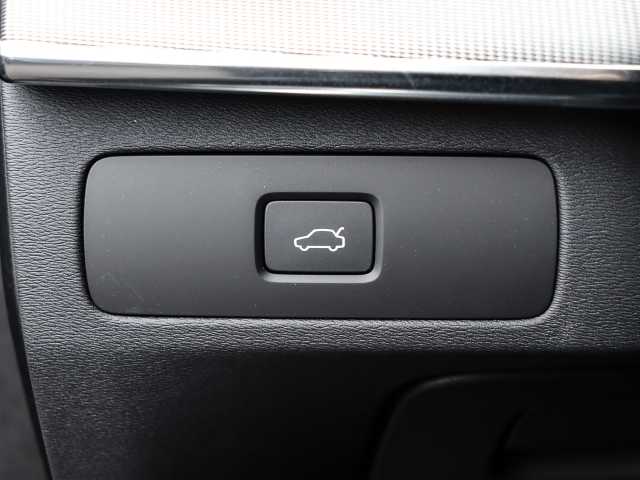 Volvo  Plus Bright AWD B5 Diesel EU6d 7-Sitzer Allrad AD StandHZG digitales Cockpit