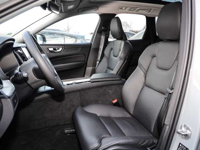 Volvo  Ultimate Dark AWD B4 Diesel EU6d Allrad HUD AD StandHZG digitales Cockpit Memory