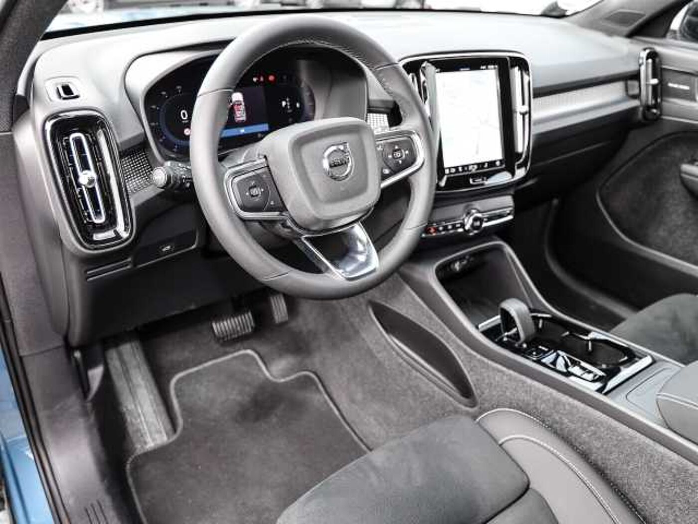 Volvo  Plus Dark 2WD B4 EU6d digitales Cockpit Memory Sitze Soundsystem HarmanKardon 36