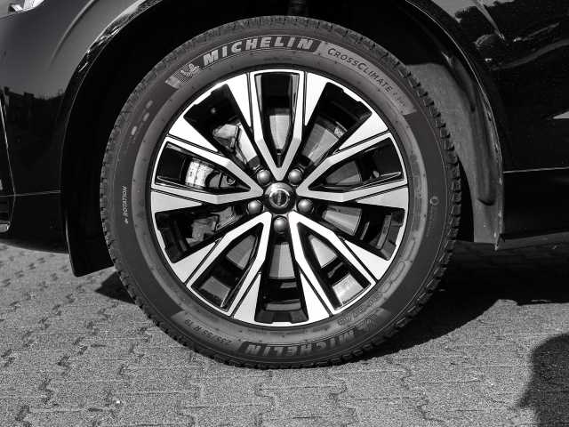 Volvo  Plus Dark AWD B4 Diesel EU6d Allrad Leder digitales Cockpit Memory Sitze Soundsy