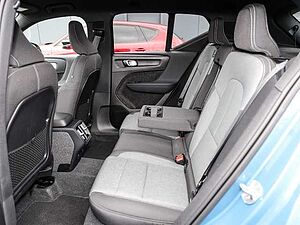 Volvo  Plus Dark 2WD B3 EU6d digitales Cockpit Memory Sitze Soundsystem HarmanKardon LE