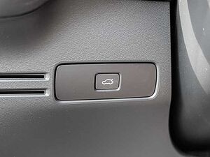 Volvo  Plus Dark 2WD B3 EU6d digitales Cockpit Memory Sitze Soundsystem HarmanKardon LE