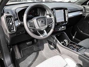 Volvo  Plus Dark 2WD B3 EU6d digitales Cockpit Memory Sitze Soundsystem HarmanKardon LE