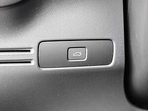 Volvo  Plus Dark 2WD B3 EU6d digitales Cockpit Memory Sitze Soundsystem HarmanKardon LE