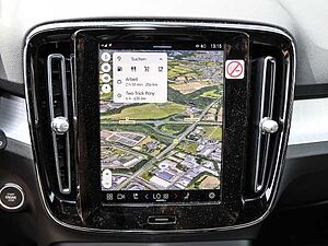 Volvo  Plus Dark 2WD B3 EU6d digitales Cockpit Memory Sitze Soundsystem HarmanKardon LE