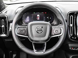 Volvo  Plus Dark 2WD B3 EU6d digitales Cockpit Memory Sitze Soundsystem HarmanKardon LE