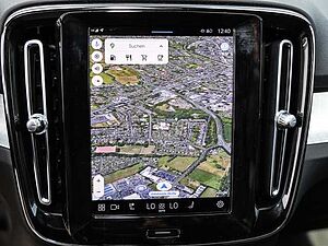 Volvo  Plus Dark 2WD B3 EU6d digitales Cockpit Memory Sitze Soundsystem HarmanKardon LE
