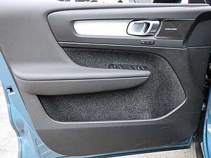 Volvo  Plus Dark 2WD B3 EU6d digitales Cockpit Memory Sitze Soundsystem HarmanKardon LE