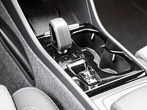 Volvo  Plus Dark 2WD B3 EU6d digitales Cockpit Memory Sitze Soundsystem HarmanKardon LE