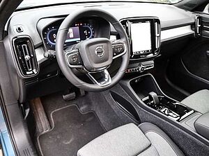Volvo  Plus Dark 2WD B3 EU6d digitales Cockpit Memory Sitze Soundsystem HarmanKardon LE