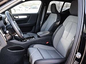 Volvo  Plus Dark 2WD B3 EU6d digitales Cockpit Memory Sitze Soundsystem HarmanKardon LE
