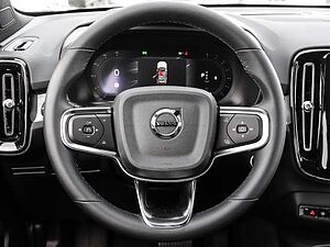 Volvo  Plus Dark 2WD B3 EU6d digitales Cockpit Memory Sitze Soundsystem HarmanKardon LE