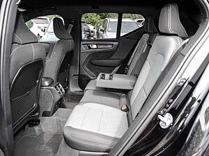 Volvo  Plus Dark 2WD B3 EU6d digitales Cockpit Memory Sitze Soundsystem HarmanKardon LE
