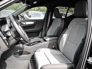 Volvo  Plus Dark 2WD B3 EU6d digitales Cockpit Memory Sitze Soundsystem HarmanKardon LE
