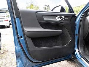 Volvo  Plus Dark 2WD B4 EU6d digitales Cockpit Memory Sitze Soundsystem HarmanKardon 36