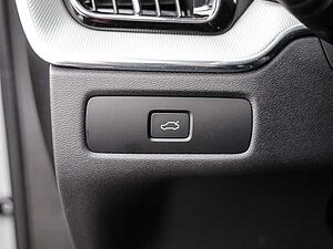 Volvo  Ultimate Dark AWD B5 Benzin EU6d Allrad HUD StandHZG Leder digitales Cockpit Mem