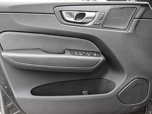 Volvo  Ultimate Dark AWD B5 Benzin EU6d Allrad HUD StandHZG Leder digitales Cockpit Mem