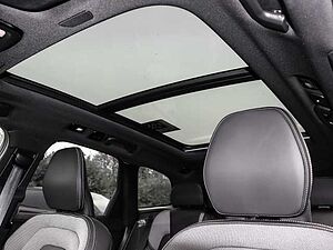 Volvo  Ultimate Dark AWD B5 Benzin EU6d Allrad HUD StandHZG Leder digitales Cockpit Mem