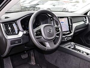 Volvo  Ultimate Dark 2WD B4 Diesel EU6d HUD AD digitales Cockpit Memory Sitze Soundsyst