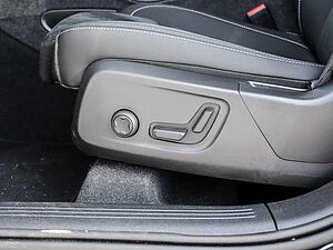 Volvo  Plus Dark 2WD B4 EU6d digitales Cockpit Memory Sitze Soundsystem HarmanKardon 36