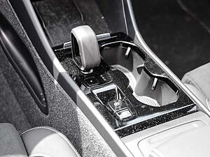 Volvo  Plus Dark 2WD B4 EU6d digitales Cockpit Memory Sitze Soundsystem HarmanKardon 36