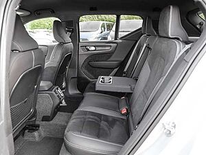 Volvo  Plus Dark 2WD B4 EU6d digitales Cockpit Memory Sitze Soundsystem HarmanKardon 36