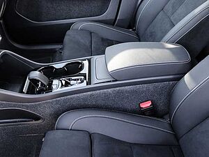 Volvo  Plus Dark 2WD B4 EU6d digitales Cockpit Memory Sitze Soundsystem HarmanKardon 36