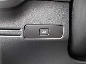 Volvo  Plus Dark 2WD B4 EU6d digitales Cockpit Memory Sitze Soundsystem HarmanKardon 36