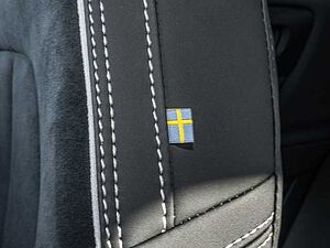 Volvo  Plus Dark Recharge Plug-In Hybrid 2WD T5 Twin Engine EU6d StandHZG Navi digitale