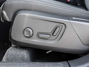 Volvo  Plus Dark Recharge Plug-In Hybrid 2WD T4 Twin Engine EU6d StandHZG Navi digitale