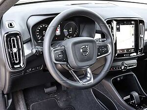 Volvo  Plus Dark Recharge Plug-In Hybrid 2WD T4 Twin Engine EU6d StandHZG Navi digitale