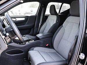 Volvo  Plus Dark Recharge Plug-In Hybrid 2WD T4 Twin Engine EU6d StandHZG Navi digitale