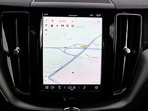 Volvo  Ultimate Dark Recharge Plug-In Hybrid AWD T8 Twin Engine EU6d Allrad HUD StandHZ