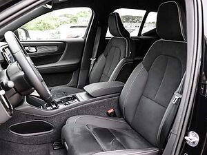 Volvo  Plus Dark 2WD B4 EU6d digitales Cockpit Memory Sitze Soundsystem HarmanKardon 36