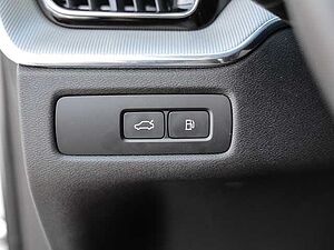 Volvo  Ultimate Dark Recharge Plug-In Hybrid AWD T8 Twin Engine EU6d Allrad HUD StandHZ
