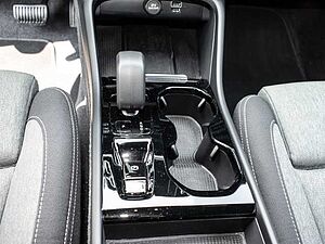 Volvo  Plus Dark Recharge Plug-In Hybrid 2WD T4 Twin Engine EU6d StandHZG Navi digitale